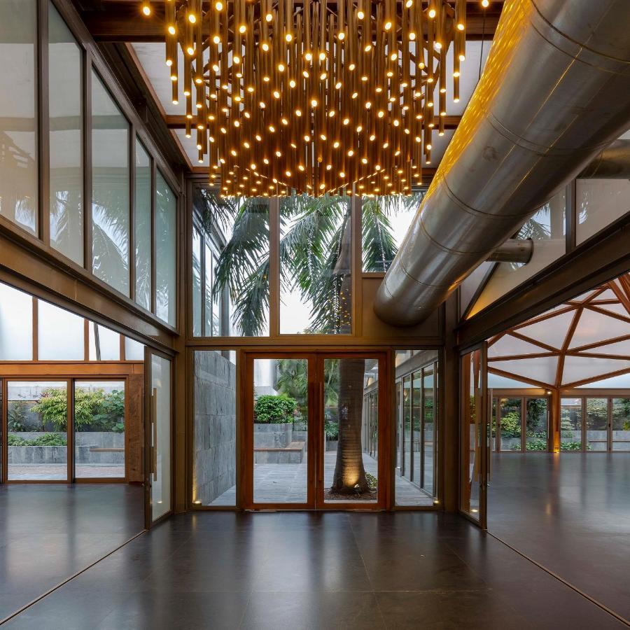 Hotel Crystal Palace Мератх Экстерьер фото