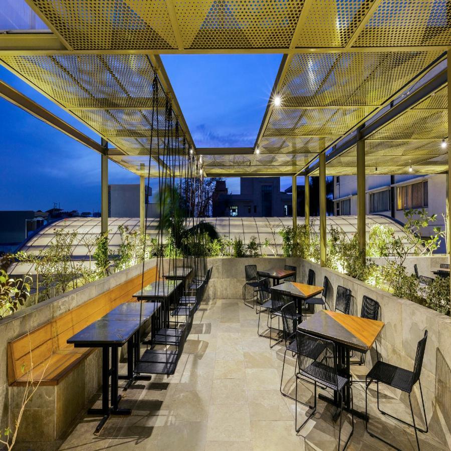 Hotel Crystal Palace Мератх Экстерьер фото