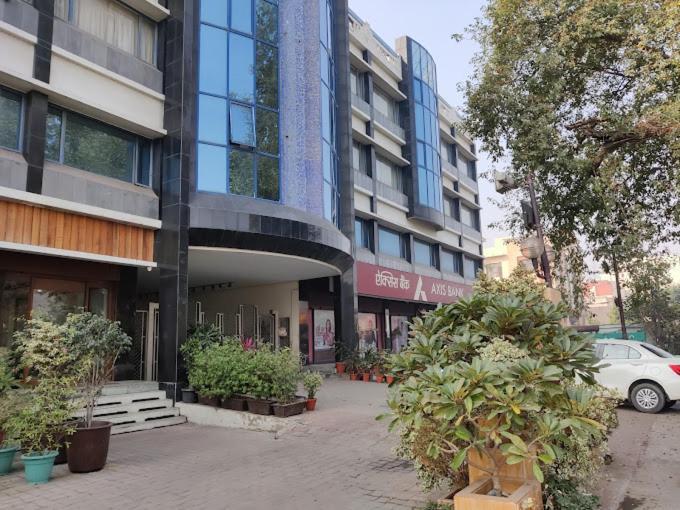 Hotel Crystal Palace Мератх Экстерьер фото